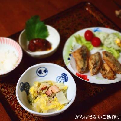 焼豚と白菜と白ネギの春雨煮の献立。ご飯・アジの竜田揚げ+ポテトサラダ・肉団子の組み合わせ