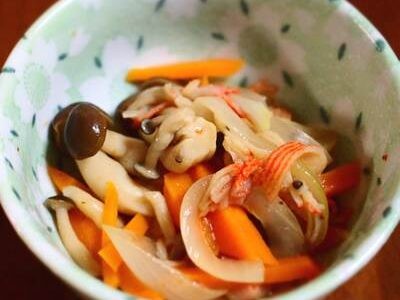 しめじ・人参・玉ねぎのカニカマ煮物