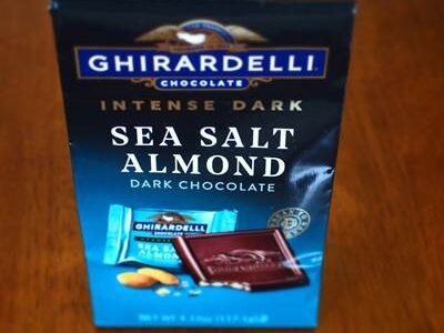 ギラデリチョコレート シーソルトアーモンド